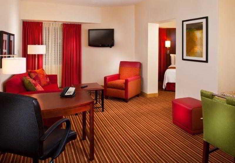 Sonesta Simply Suites Memphis East Poplar Pike Dış mekan fotoğraf