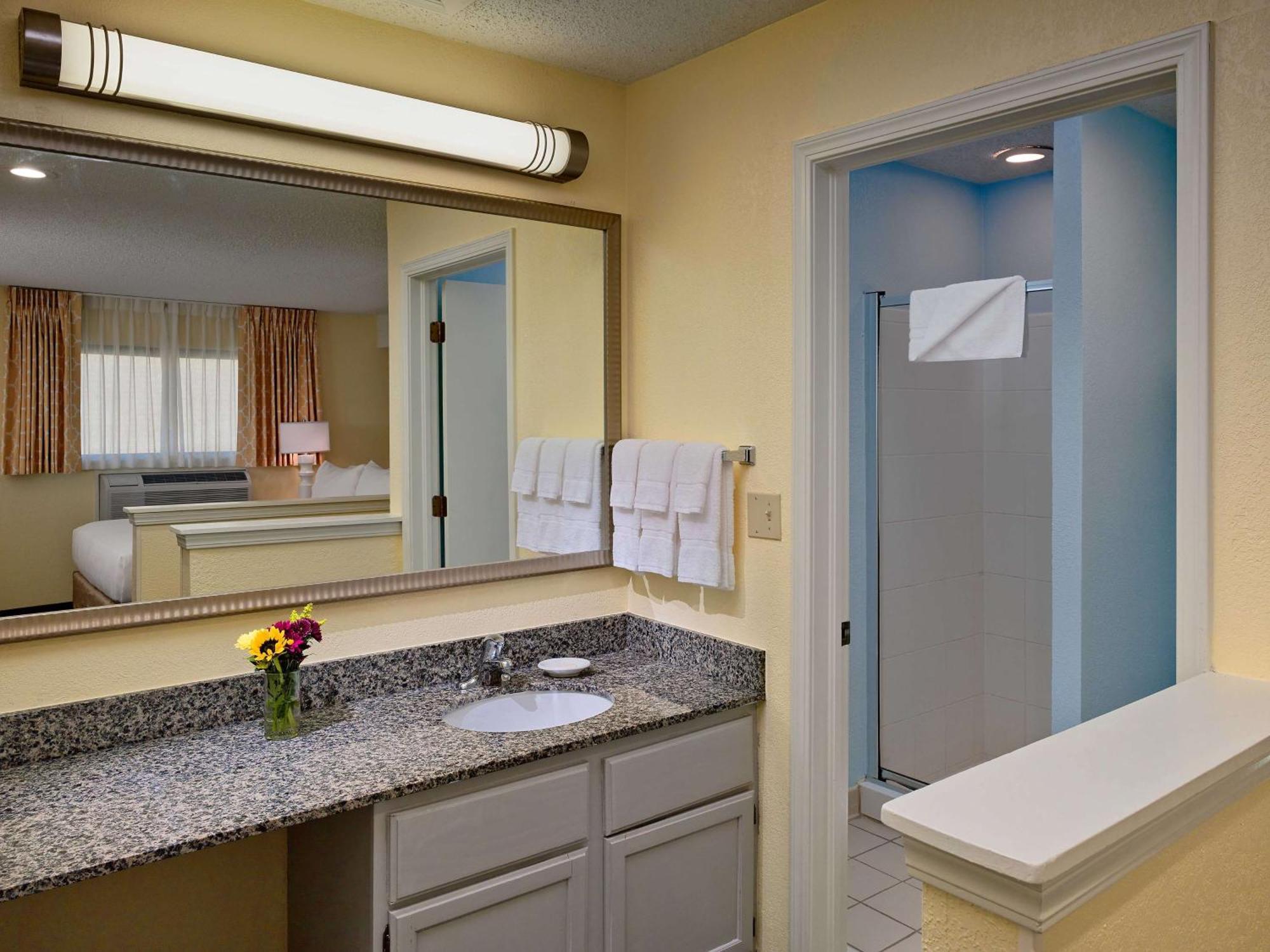 Sonesta Simply Suites Memphis East Poplar Pike Dış mekan fotoğraf