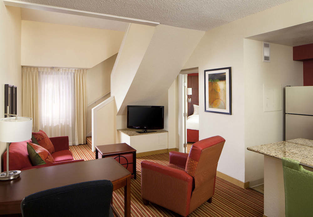 Sonesta Simply Suites Memphis East Poplar Pike Dış mekan fotoğraf