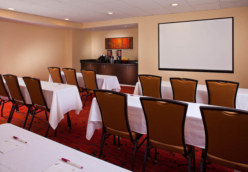 Sonesta Simply Suites Memphis East Poplar Pike Dış mekan fotoğraf