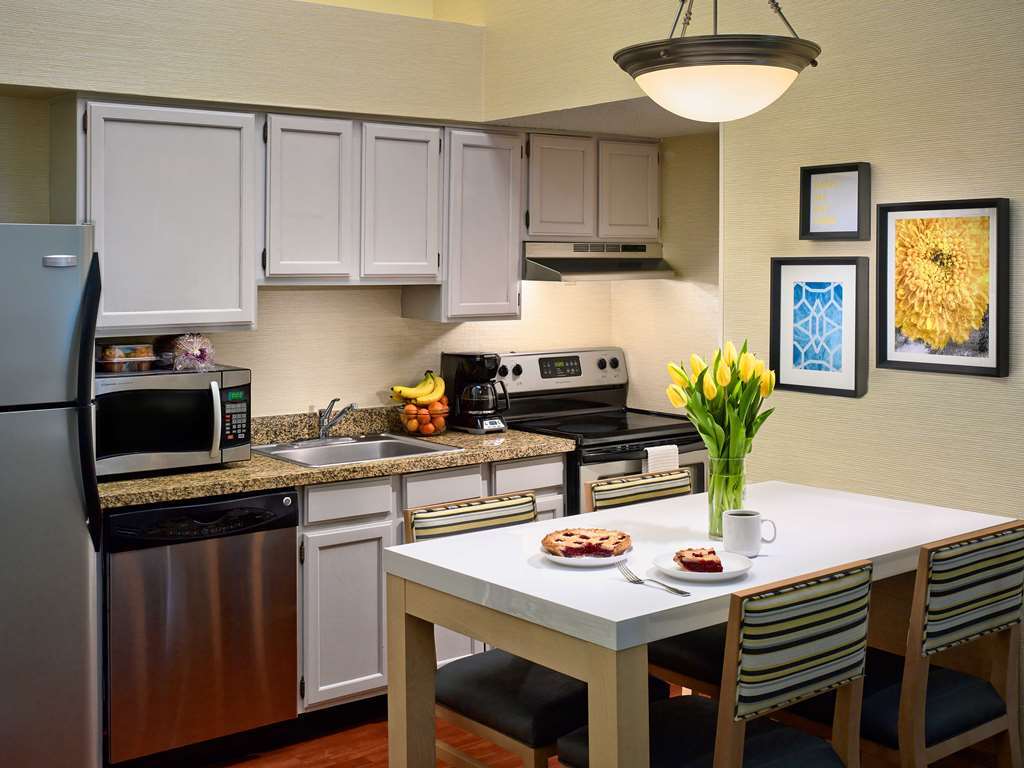 Sonesta Simply Suites Memphis East Poplar Pike Oda fotoğraf